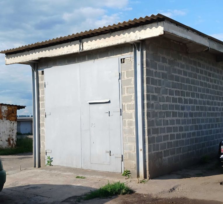 Гараж АГК Хрустальний