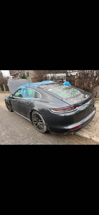 Porsche Panamera 971 cały tył dupa