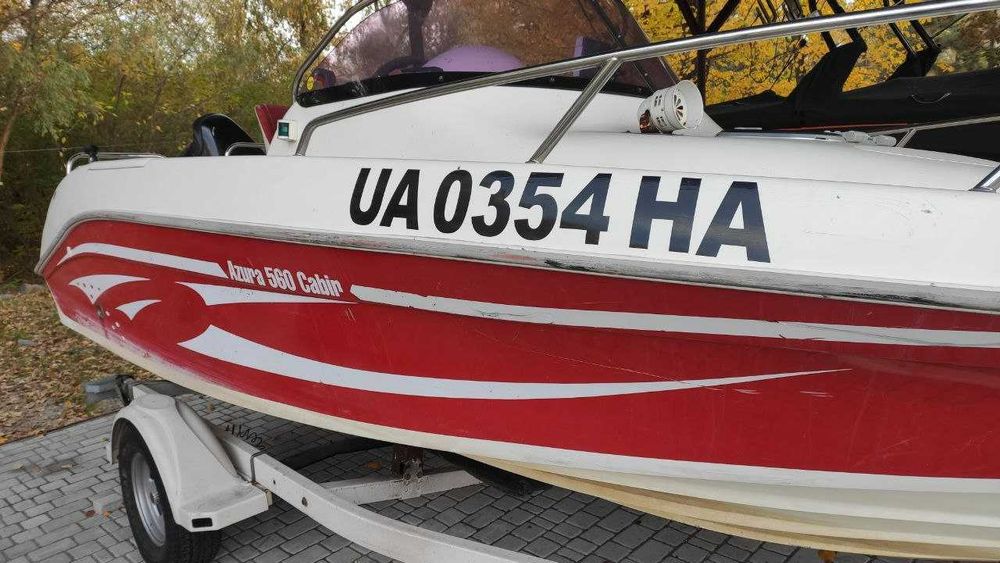 Реклама на авто | наліпки на дзеркало | логотипи | білий текст на скло