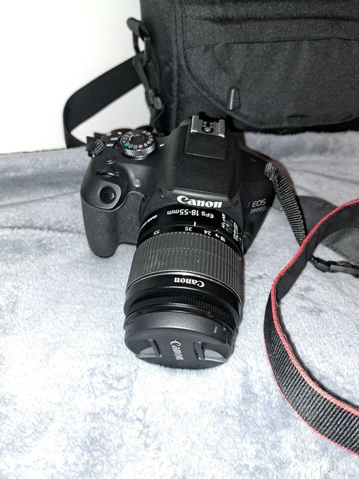 Canon EOS 2000D + Objetiva + Bolsa | Como Nova | Pouco Uso