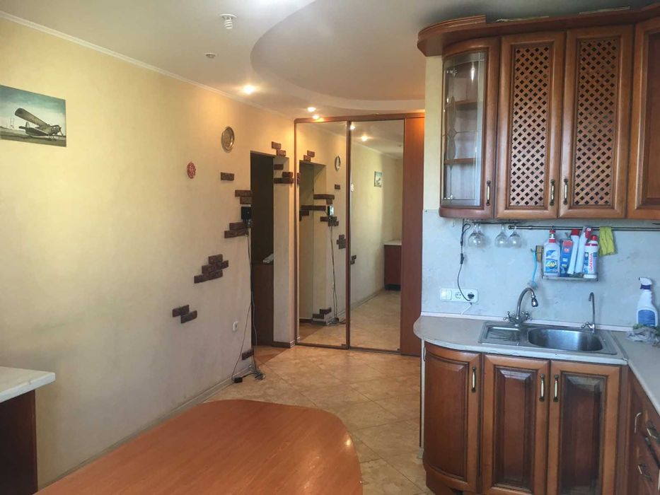 Троєщина, вул.Закревського, оренда квартири. Опалення є.