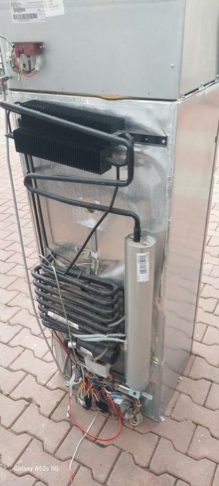 Lodówka absorbcyjna do kampera . dwukomorowa  i piekarnik