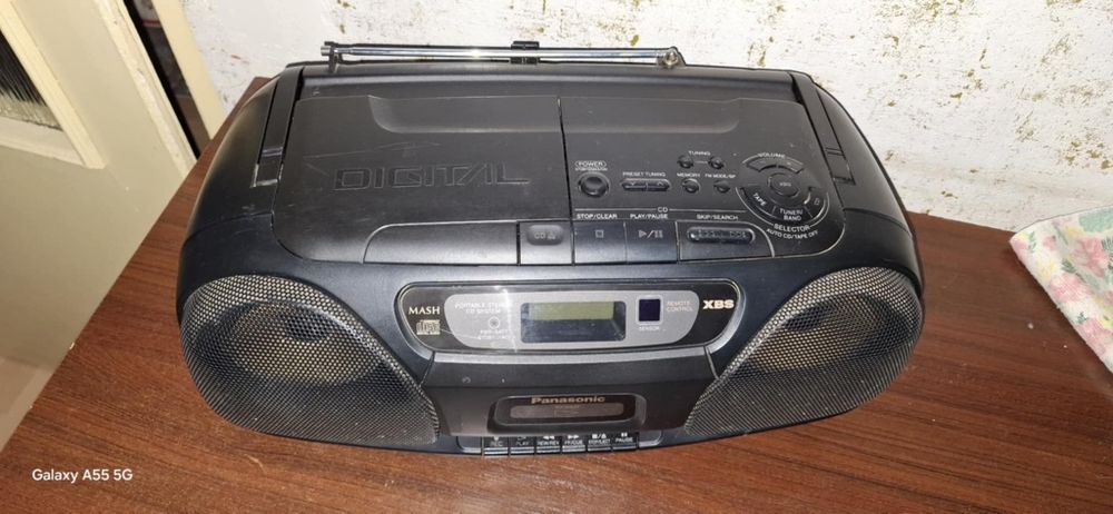 sprzedam radio magnetofon firmy Panasonic