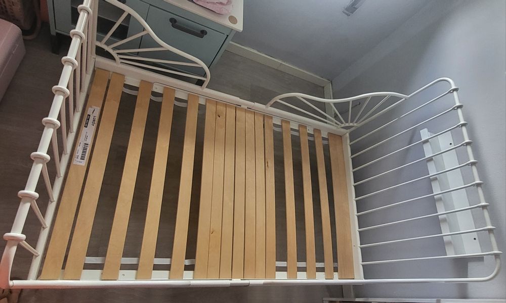 Cama IKEA  de criança extensível minnen