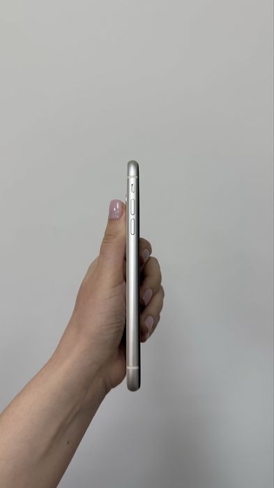 Iphone 11 white 128 gb