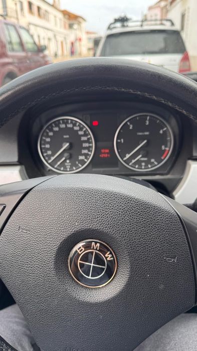 BMW 318 em ótimo estado