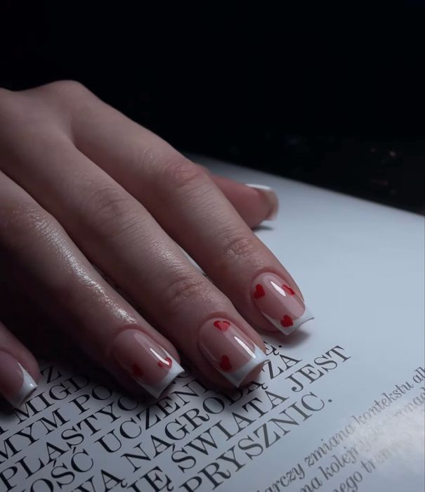 Paznokcie żelowe/hybrydowe