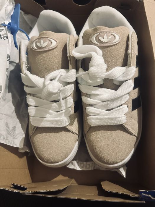 Buty sportowe unisex  rozmiar 40.