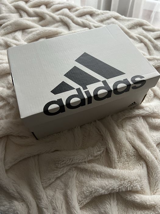 Кросівки Adidas 30р