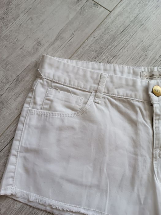 Shorty damskie Stradivarius