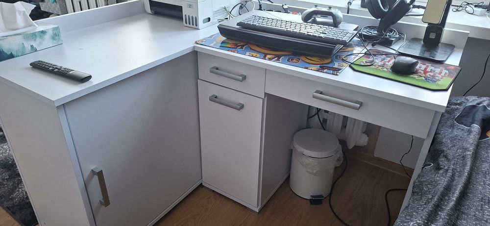 Sprzedam biurko narożne