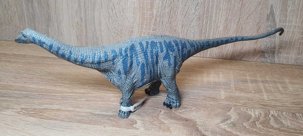 Schleich : Dinozaury  – Brontosaurus Nowy .