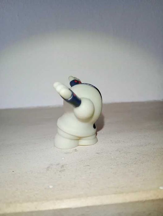 Pokémon finger puppet / brinquedo / figura pokémon Registeel da bandai