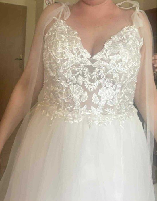 Suknia slubna rozmiar 40