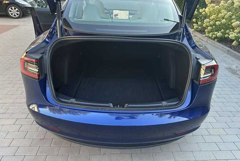 Tesla Model 3 2023