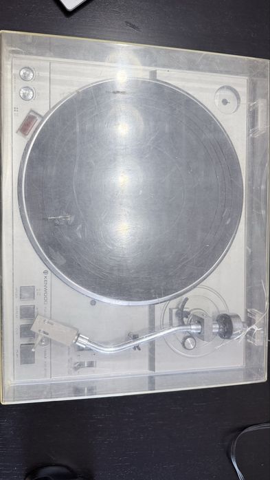 Gira discos Kenwood KD2100