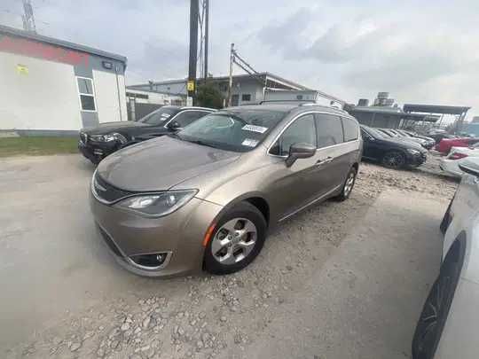 Chrysler Pacifica 2017- wszystkie części drzwi ,maska,lampy