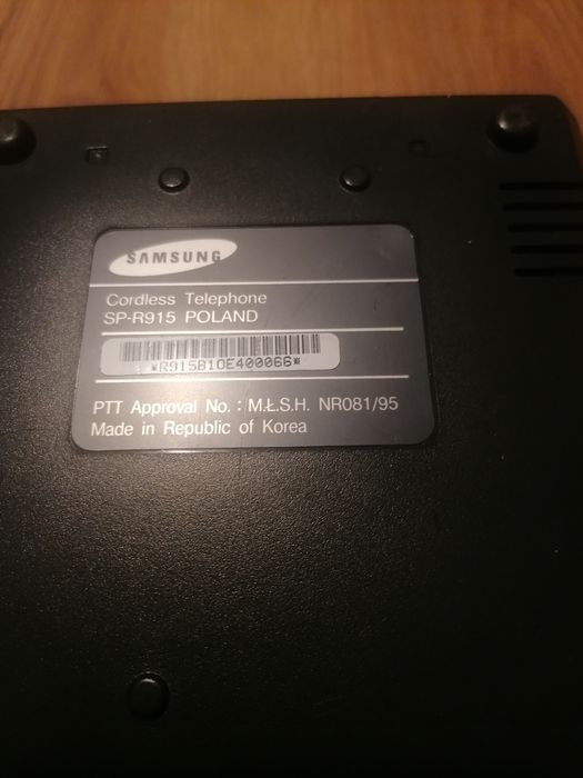 Telefon stacjonarny SP-R915