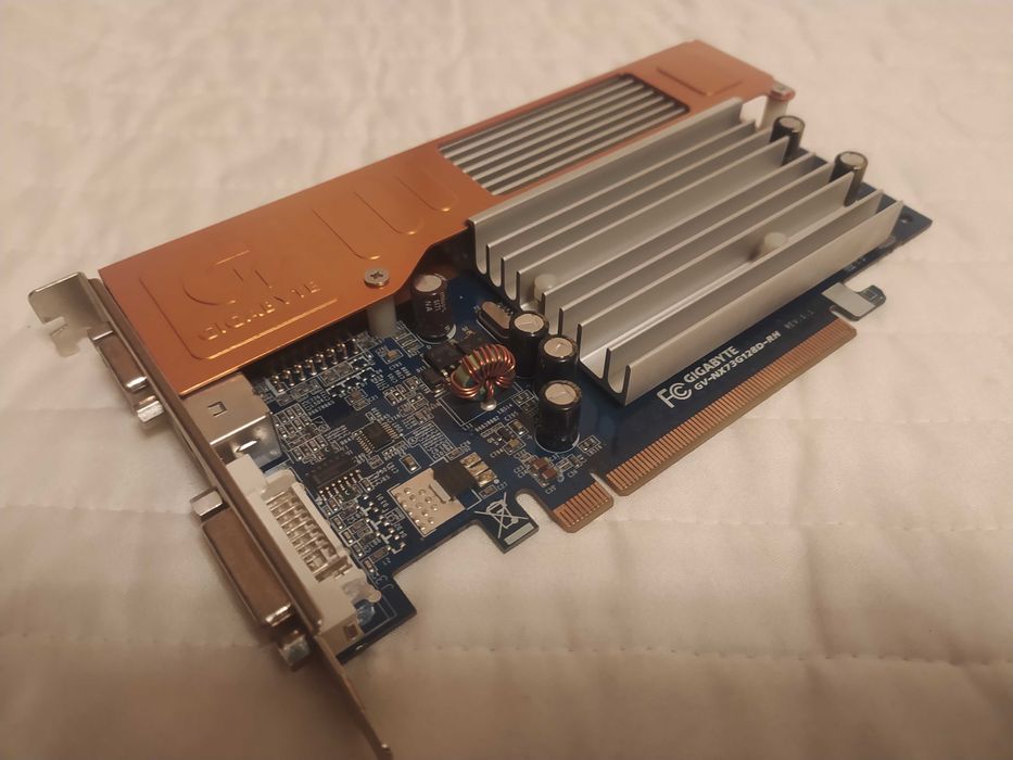 NVIDIA GeForce 7300 GT
