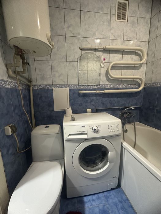 Продається 2 кімнатна квартира на Київській з ремонтом.