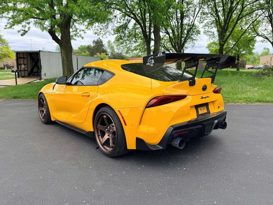 Toyota Supra Premium      2022