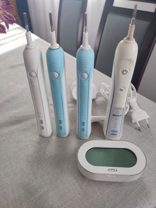 4x Szczoteczki oral-B profesjonalne cafe