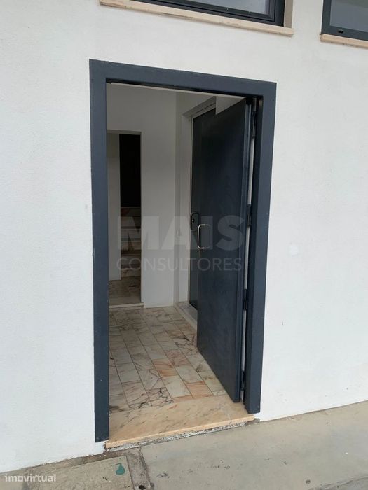 Novo no Mercado: T2 na Benedita com Design Moderno Novo a Estrear