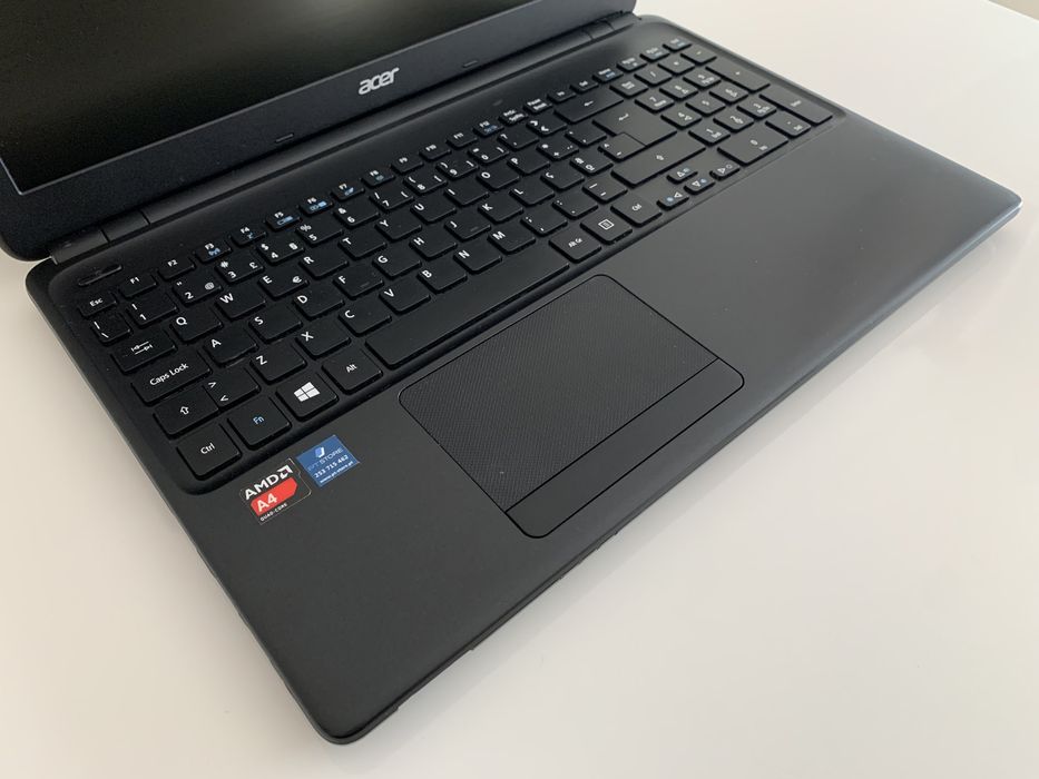 Computador Portátil Acer Aspire - A4 5000/6 GB RAM/240GB SSD/750GB HD