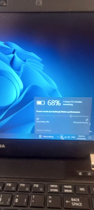 Toshiba R830-1DT  i7