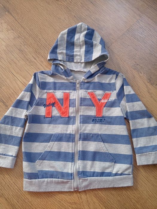 Bluza rozpinana z kapturem