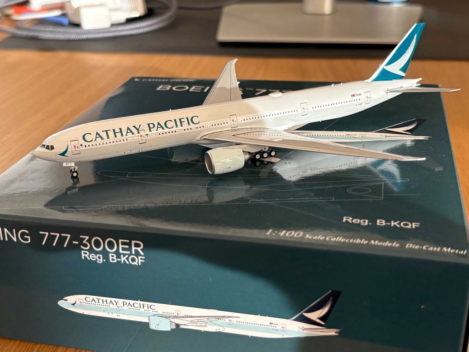 Miniatura Cathay Pacific Boeing 777