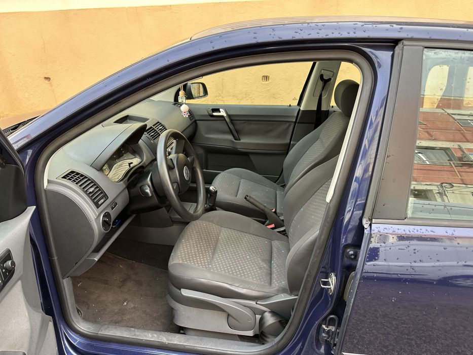 Volkswagem POLO 2003