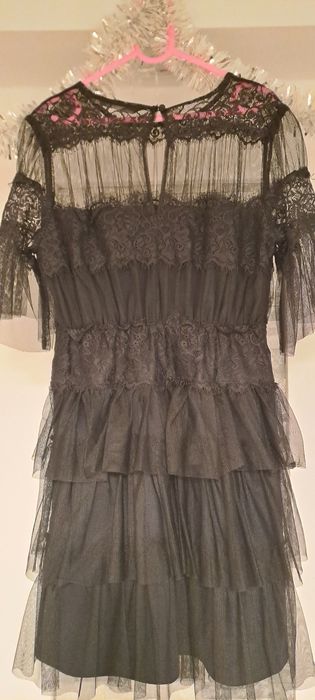 Czarna sukienka z koronki i tiulu Zara Basic