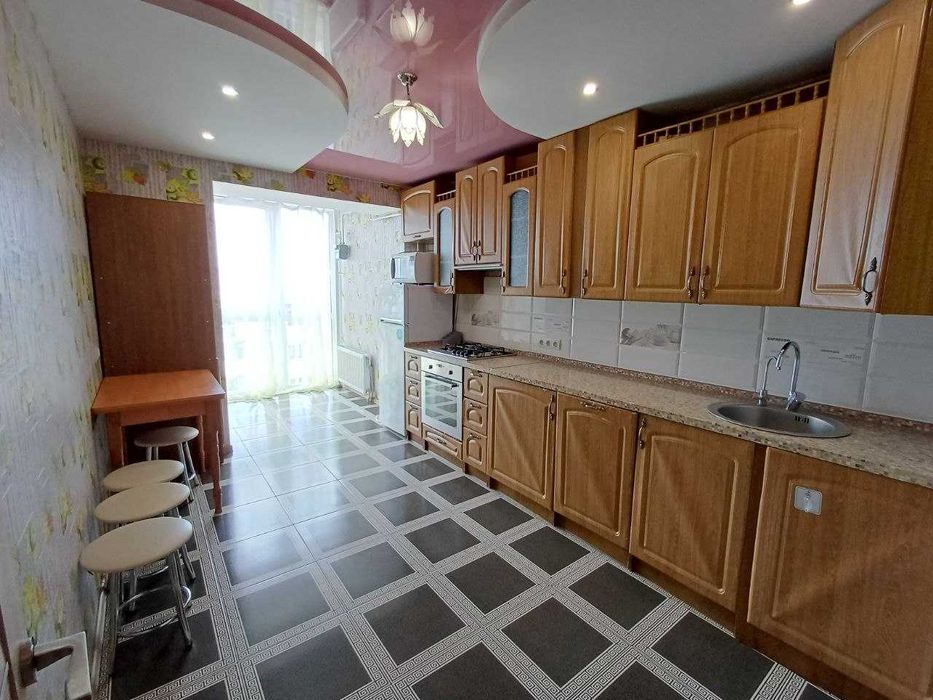 2 кімнатна квартира, проспект М.Грушевського