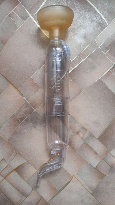 Продам ингалятор(спейсер) для маленьких детей.