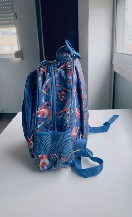 Mochila toys”r”us pré escolar de excelente qualidade, Capitão América