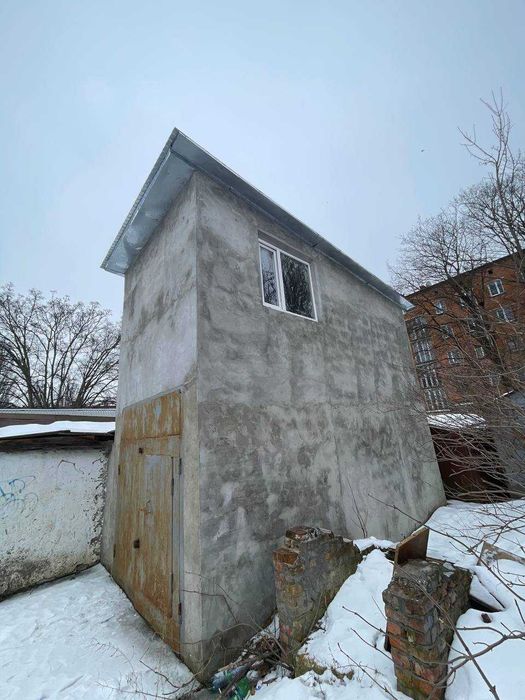 Продається капітальний гараж  р - н  черемушки