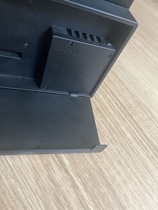 Nintendo Switch com acessórios + jogo pokemon lets go pikachu(opciona)