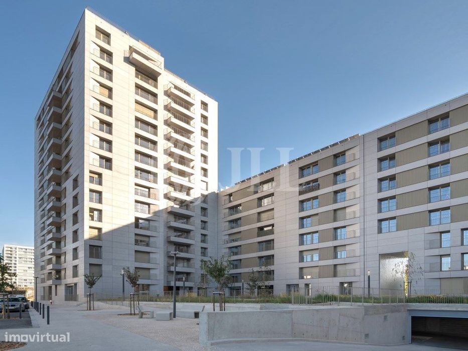 Apartamento T1 com estacionamento, no Luma, Lumiar, Lisboa