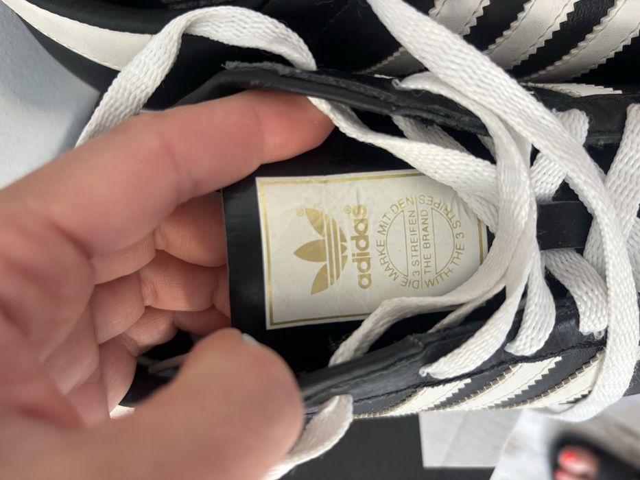 Adidas kick 2 skora naturalne skorzane czarne biale
