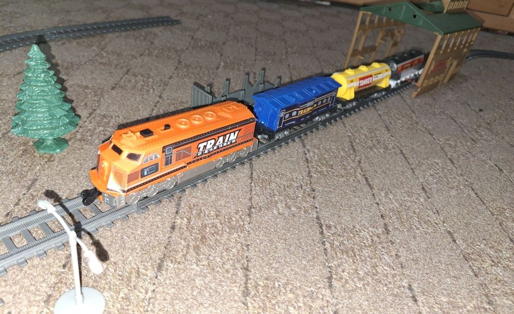 Залізниця Рower train 2 набори за 630 грн