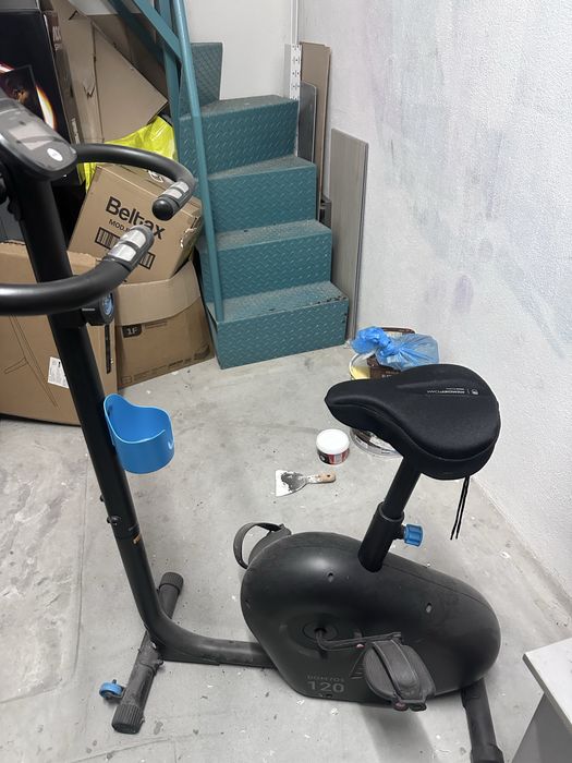 Bicleta estatica , tudo a funcionar .