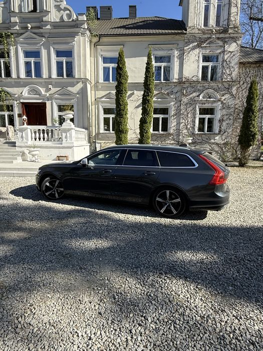 Volvo v90  R Design kombi