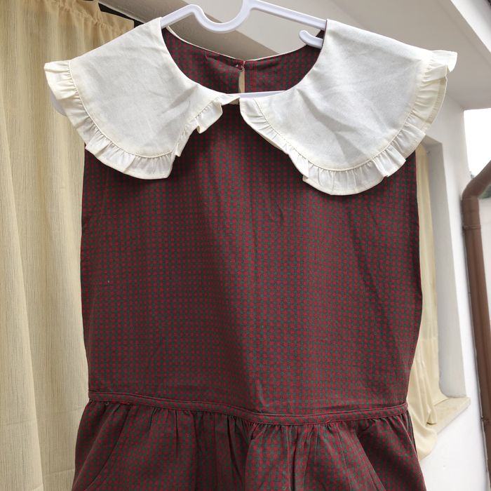 Estilo bata para uso em casa. Estado Novo ver etiqueta numa das fotos