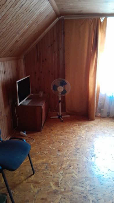 Здам кімнату в будинку біля парку Феофанія