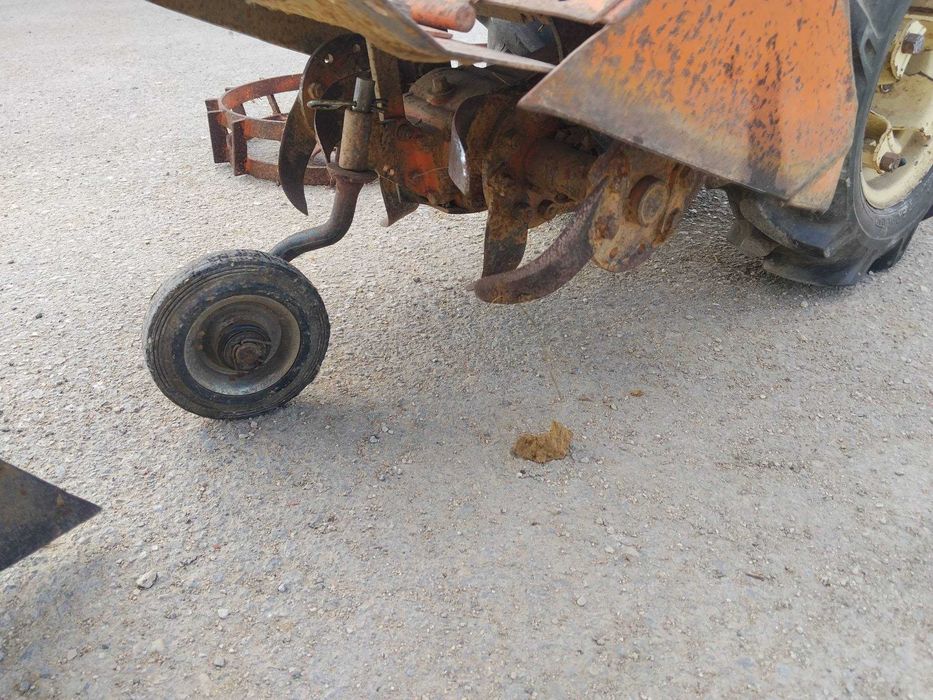 Goldoni Jolly 59 KLD com motor Lombardini de 10 cv