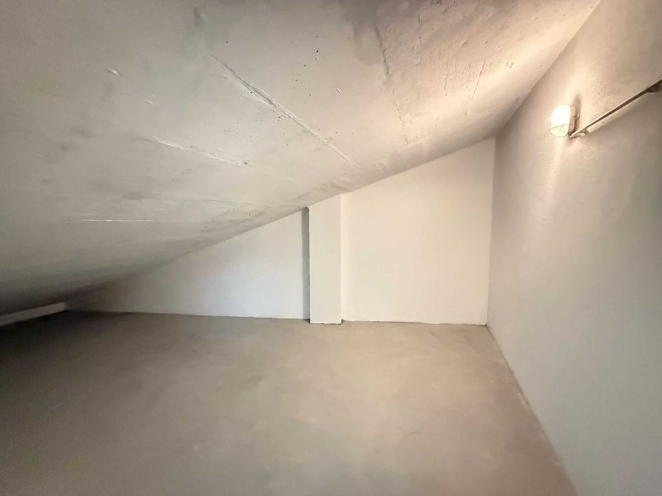 Arrumos no centro do Cadaval para Arrendamento