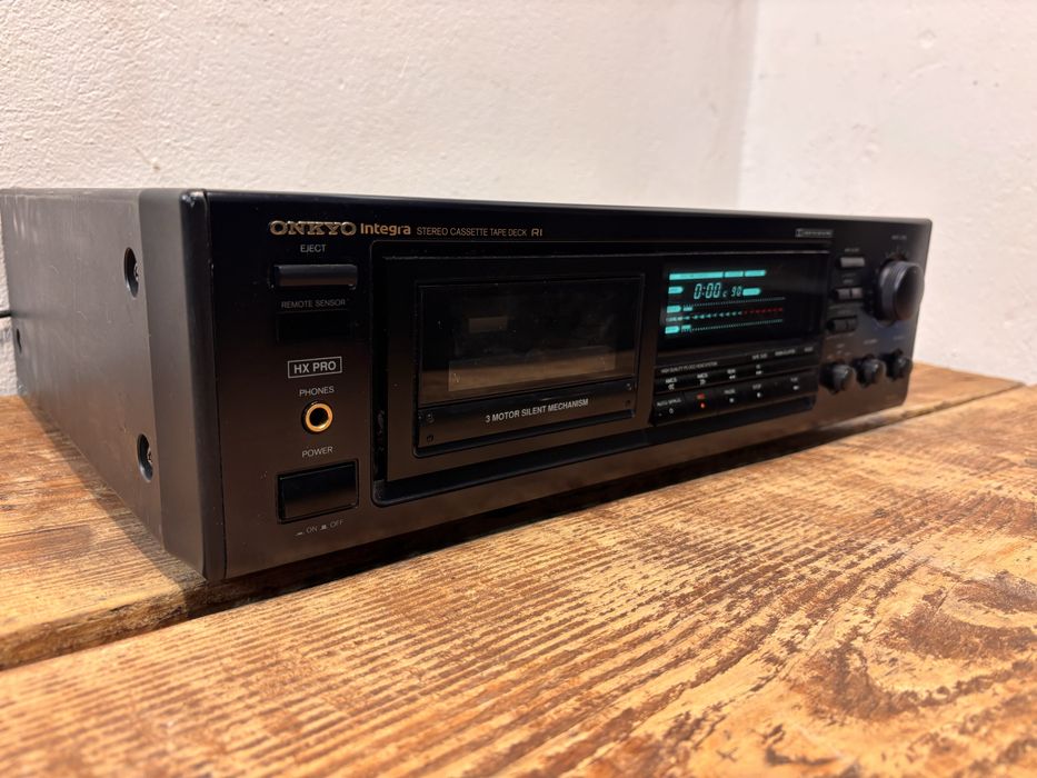 Magnetofon Onkyo Integra TA 2850
