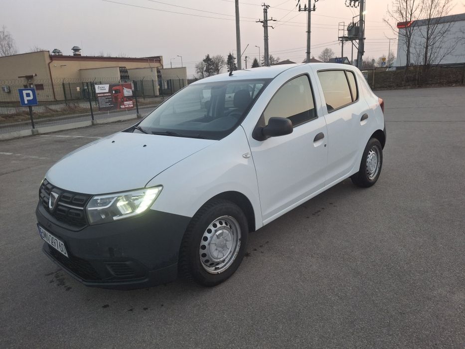 Dacia Sandero benzyna zamienię bus ,motor
