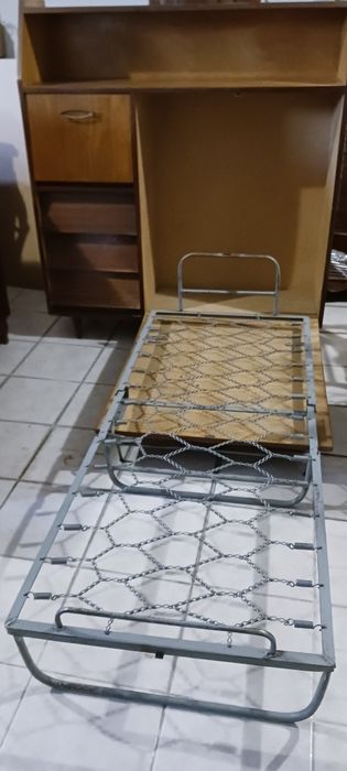 Móvel cama anos 70